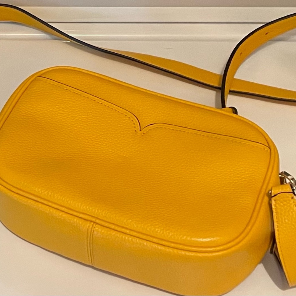 Kate Spade Camera Crossbody - Picture 16 of 16